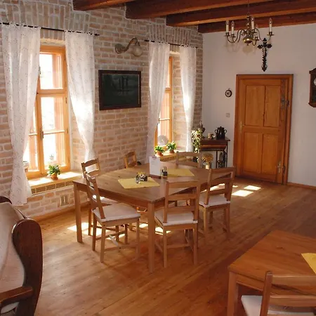 Penzion Rekreacni Areal Dvur Honetice